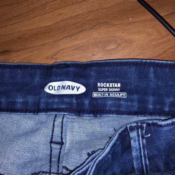 Old Navy Sculpted Jeans - Picture 4 of 4